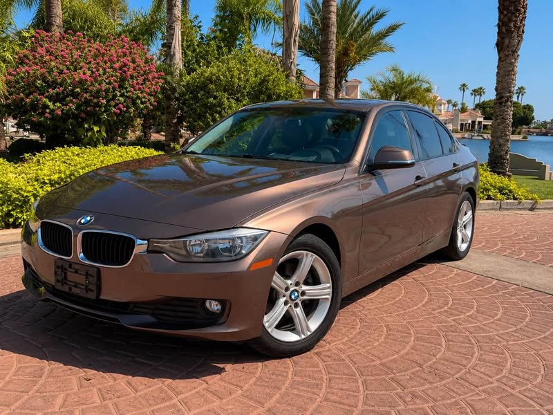 2015 BMW 3 Series - 320i Sedan 4D