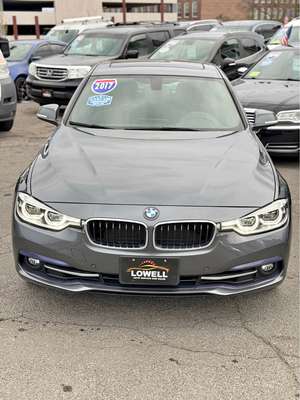 2017 BMW 3 Series - 330i xDrive Sedan 4D