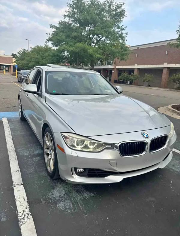 2013 BMW 3 Series - 335i xDrive Sedan 4D