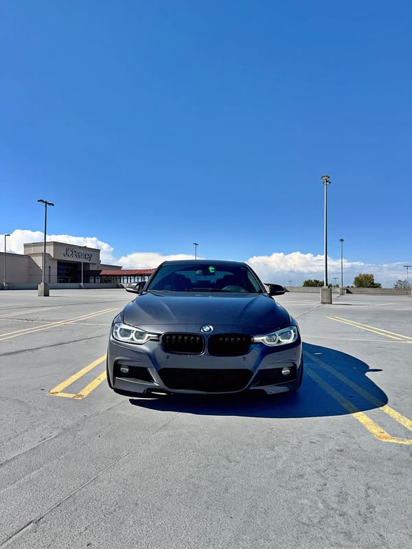 2018 BMW 3 Series - 340i xDrive Sedan 4D
