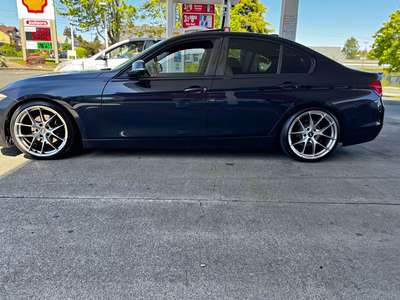 2015 BMW 3 Series - 320i xDrive Sedan 4D