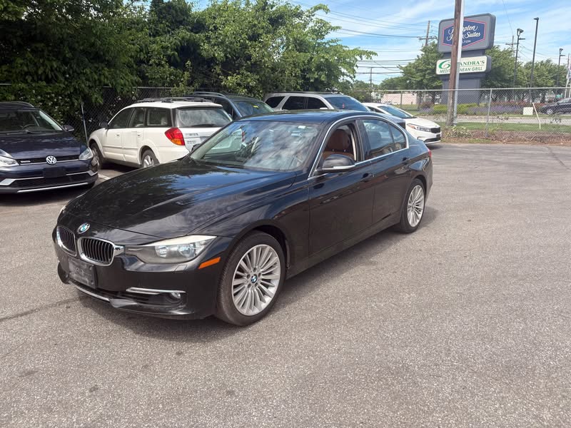2013 BMW 3 Series - 328i xDrive Sedan 4D