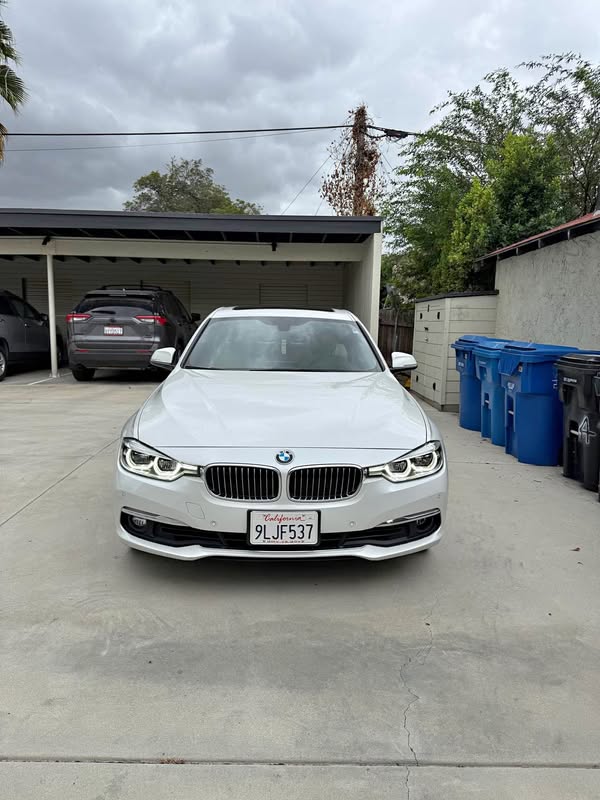2016 BMW 3 Series - 328i Sedan 4D