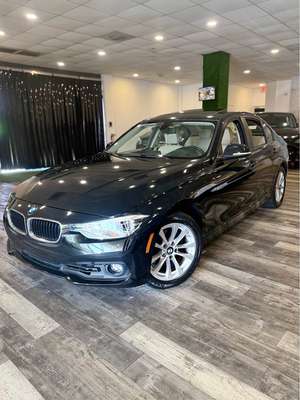 2018 BMW 3 Series - 320i xDrive Sedan 4D