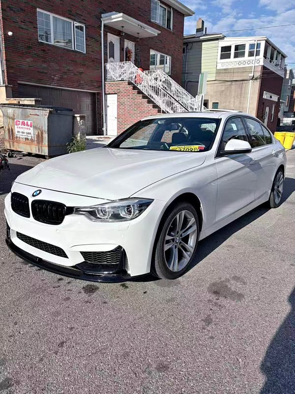 2018 BMW 3 Series - 330i xDrive Sedan 4D