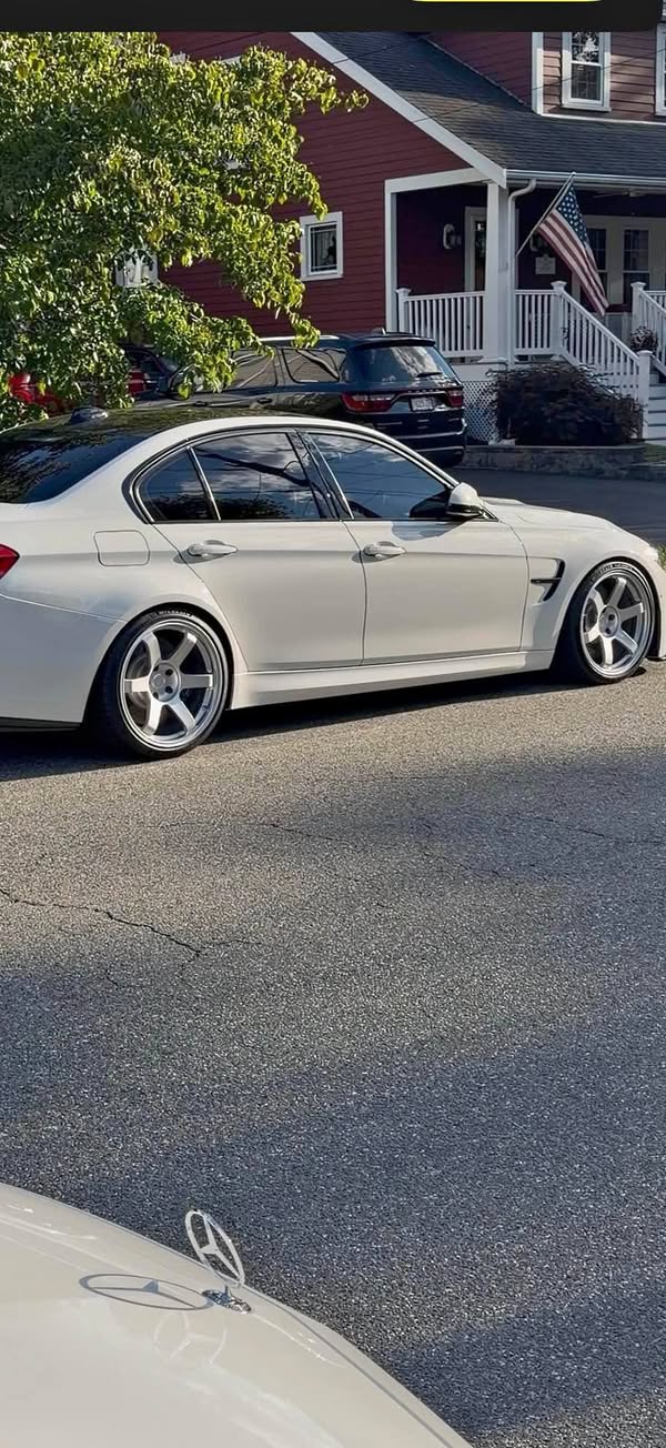 2017 BMW M3 - M3