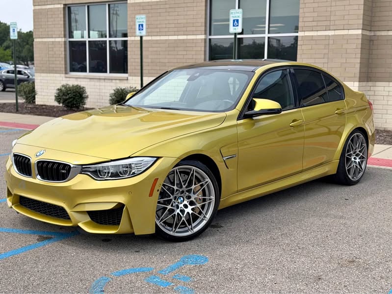 2016 BMW M3 - M3