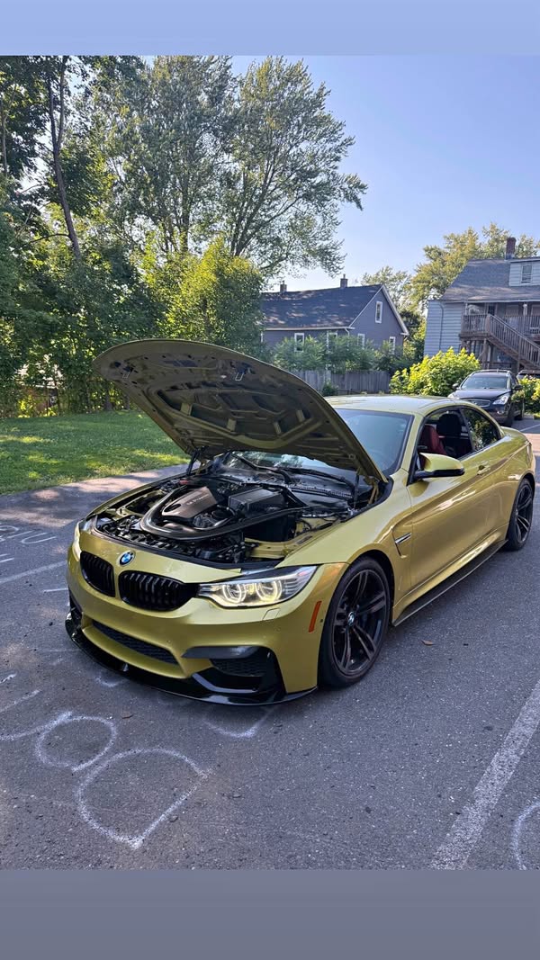 2015 BMW M4 - Convertible 2D