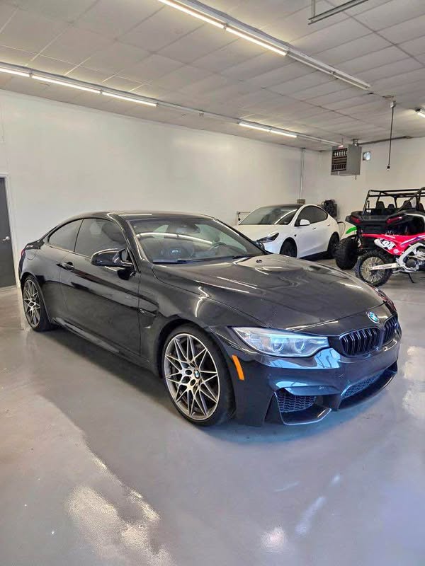 2017 BMW M4 - M4