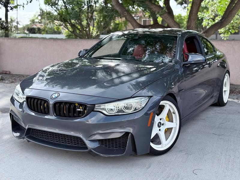 2017 BMW M4 - M4