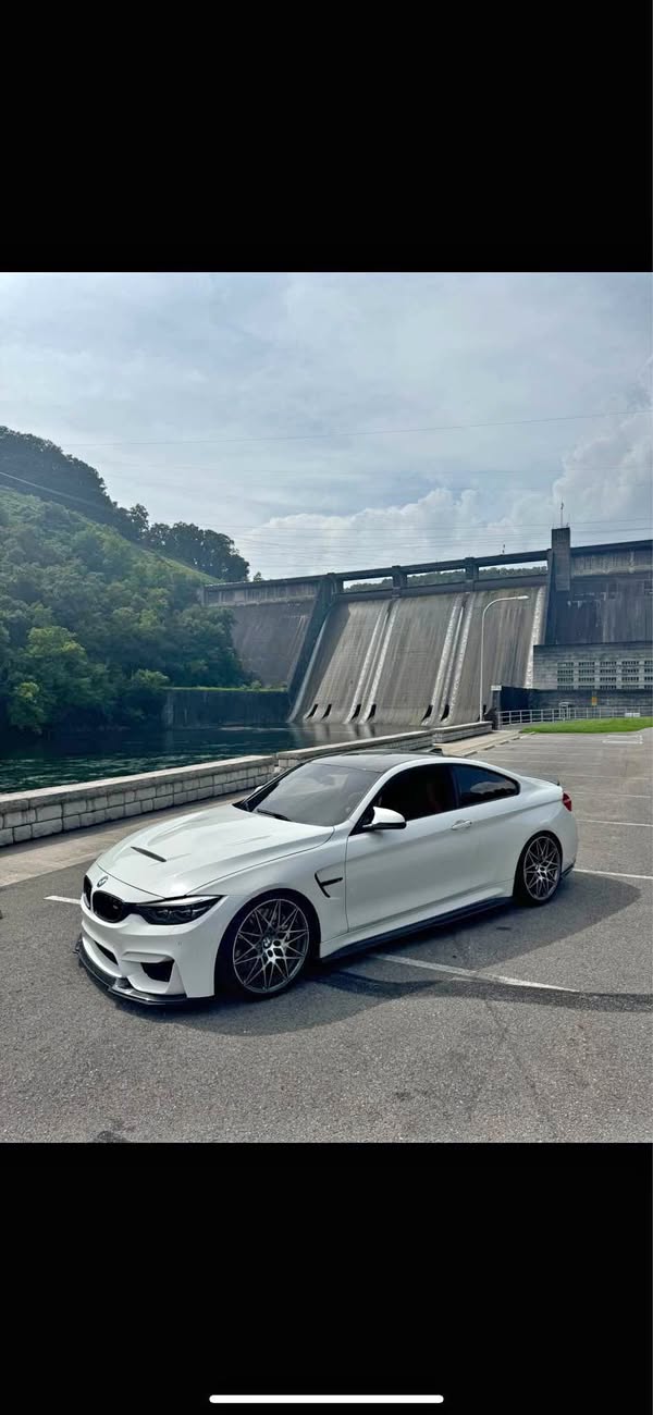 2016 BMW M4 - Competition Coupe 2D