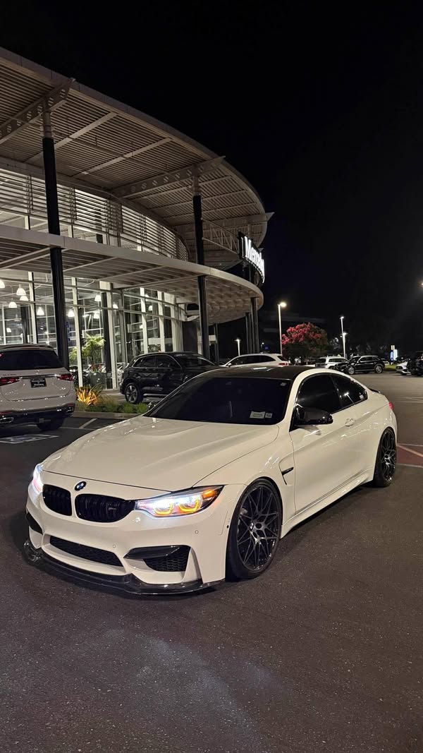 2019 BMW M4 - M4