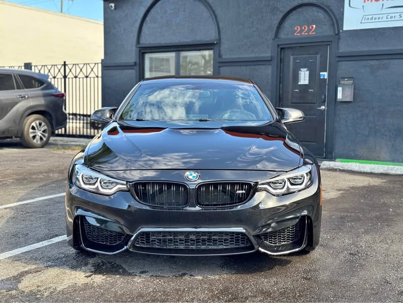 2018 BMW M4 - M4