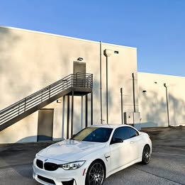 2017 BMW F83 M4 competition