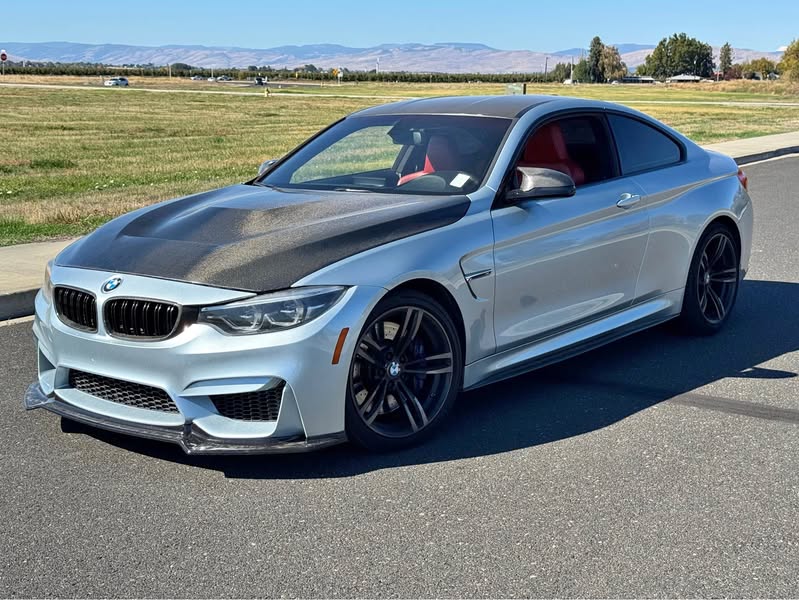 2017 BMW M4 - Coupe 2D