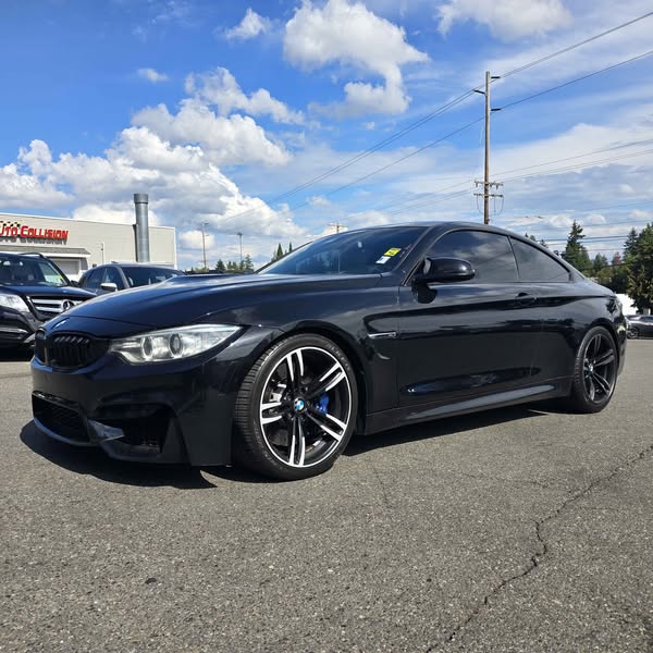 2015 BMW M4 Coupe 2D