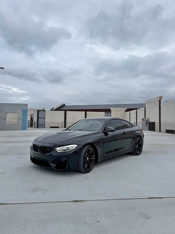 2017 BMW M4 - M4