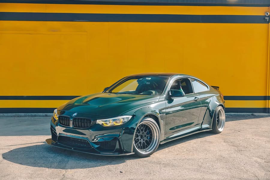 2015 BMW M4 - Coupe 2D