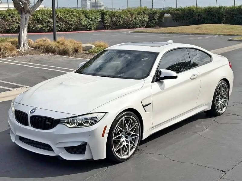 2017 BMW M4 - M4