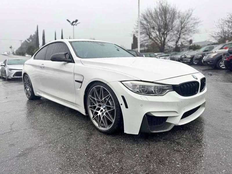 2015 BMW  M4 2dr Cpe