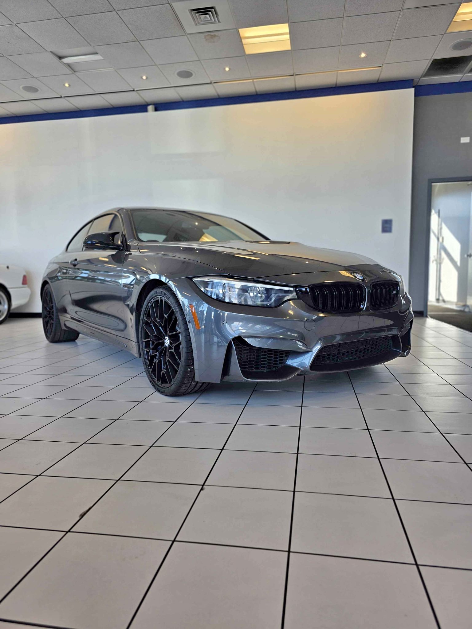 2019 BMW M4 - M4