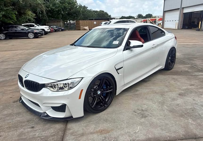 2015 BMW M4 - Coupe