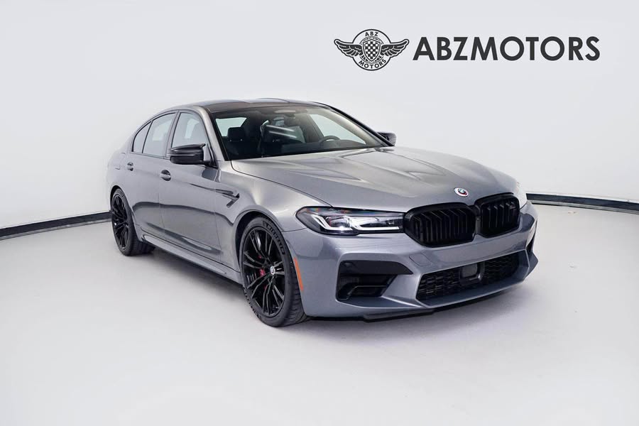 2023 BMW M5 - Sedan 4D