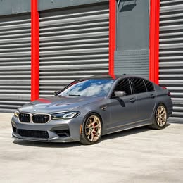 2022 BMW M5 CS