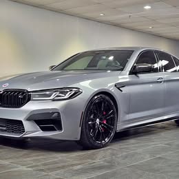 2023 BMW M5