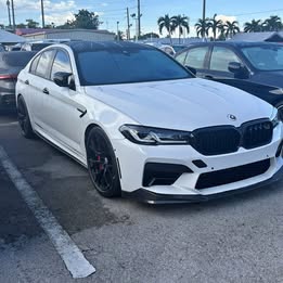 2023 BMW M5