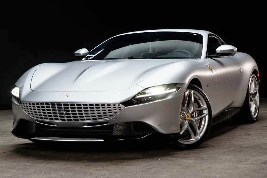 2022 Ferrari Roma