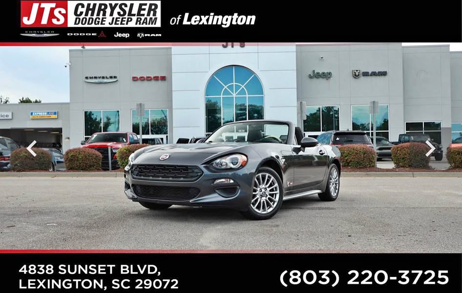 2017 Fiat 124 Spider - Classica Convertible 2D