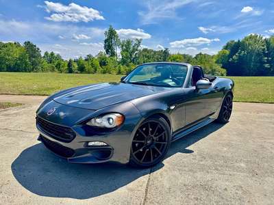 2018 Fiat 124 Spider - Classica Convertible 2D