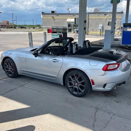 2018 Fiat 124 Spider Abarth