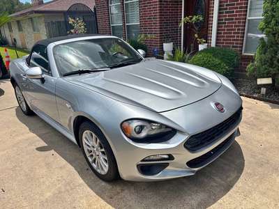 2019 Fiat 124 Spider - Classica Convertible 2D