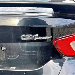 2018 Fiat 124 spider classica d166bb