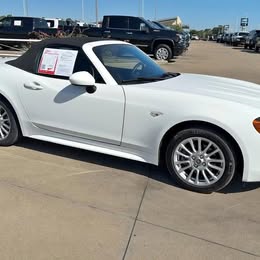 2017 Fiat 124 Spider Classica RWD Convertible