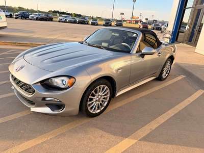 2017 Fiat 124 Spider - Classica Convertible 2D