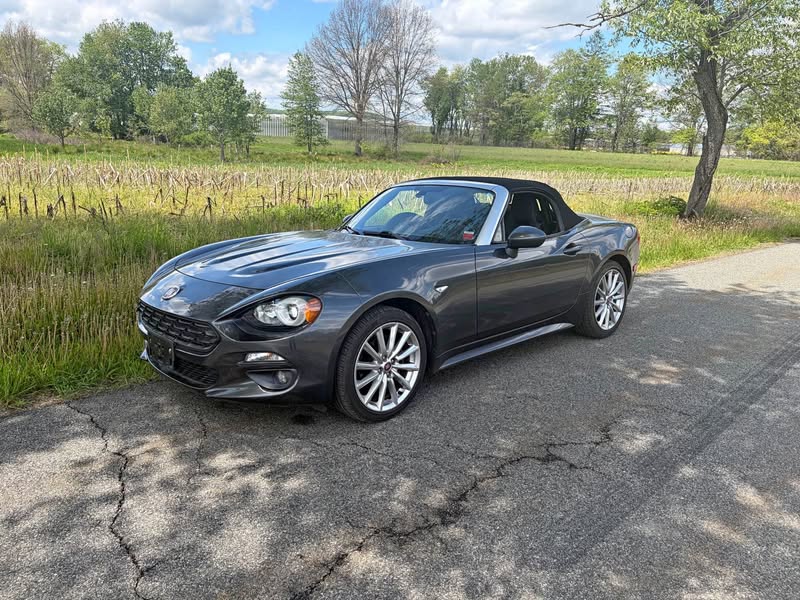 2018 Fiat 124 Spider - Classica Convertible 2D