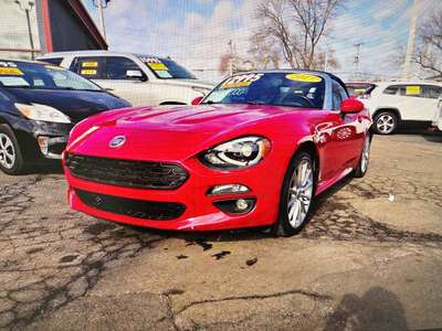 2017 Fiat 124 Spider - Lusso Convertible 2D