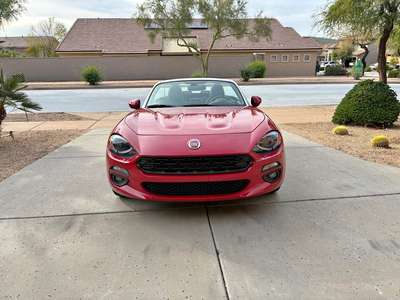2017 Fiat 124 Spider - Classica Convertible 2D