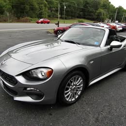 2017 Fiat 124 Spider - Classica Convertible 2D