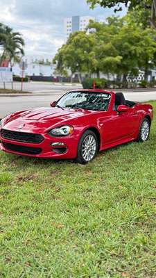 2018 Fiat 124 Spider - Classica Convertible 2D