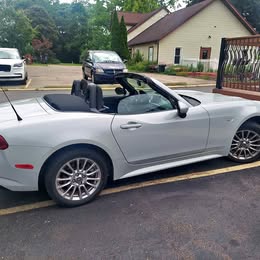 2019 Fiat 124 Spider Classica 2 Dr convertible 38k miles