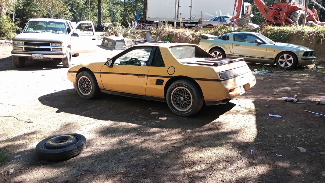 1988 Pontiac fiero - Possible trade what do you got