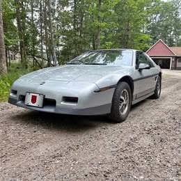 1985 Pontiac fiero gt