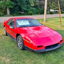 1985 Pontiac Fiero - GT