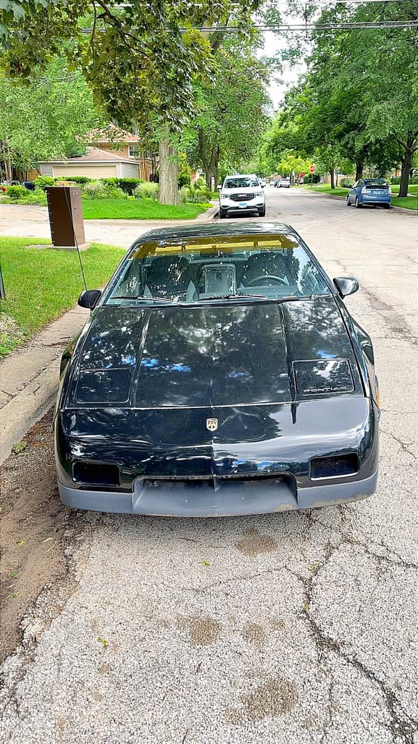 1986 Pontiac Fiero  - SE