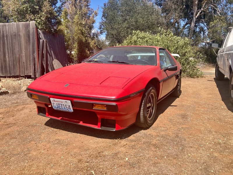 1984 Pontiac fiero 2m4