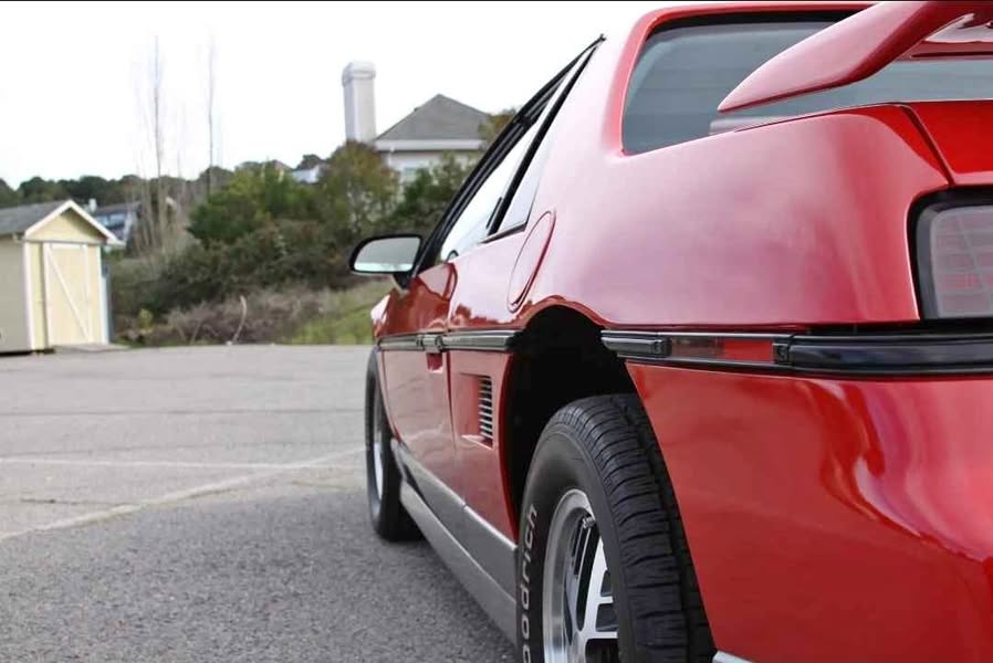 1985 Pontiac  Fiero